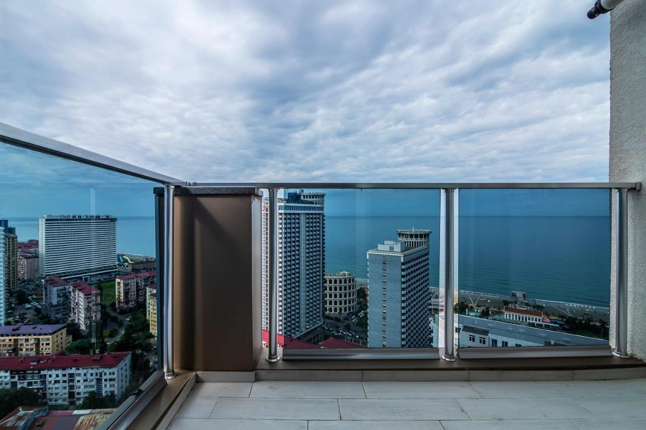G-Point Apartment Batumi Ngoại thất bức ảnh