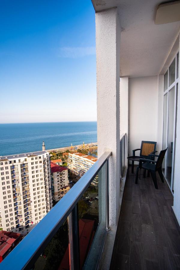 G-Point Apartment Batumi Ngoại thất bức ảnh